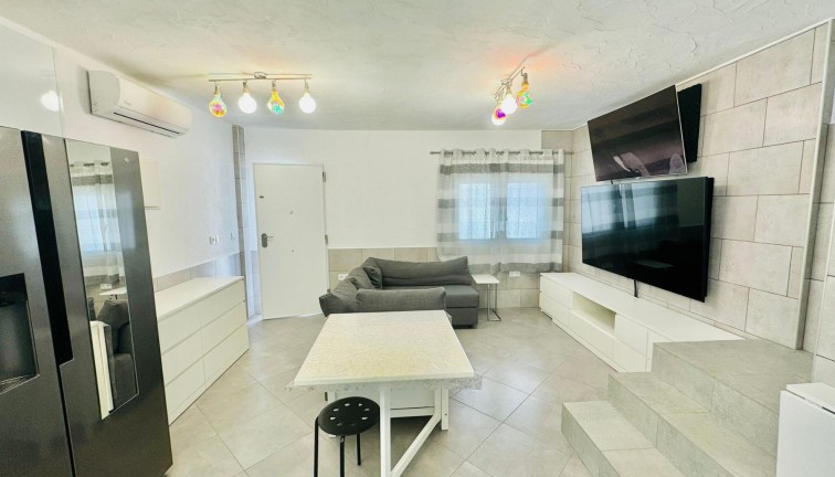 Återförsäljning - Duplex apartment (två våningar) - Torrevieja - LA MATA
