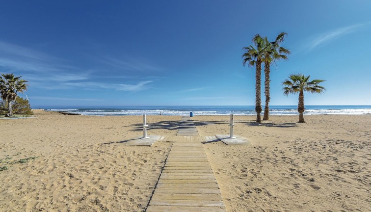 Nybyggen - Lägenhet - Torrevieja - Torreblanca