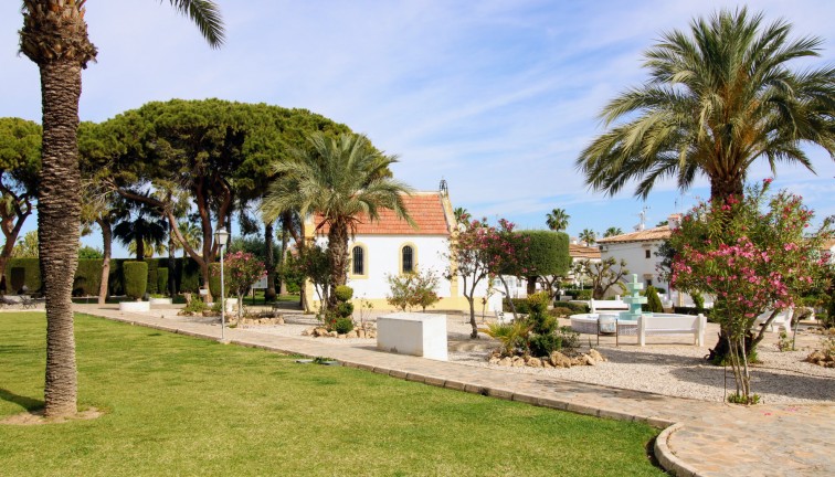 Återförsäljning - Bungalow - Torrevieja - Lago Jardin