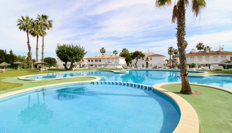 Återförsäljning - Bungalow - Torrevieja - Lago Jardin