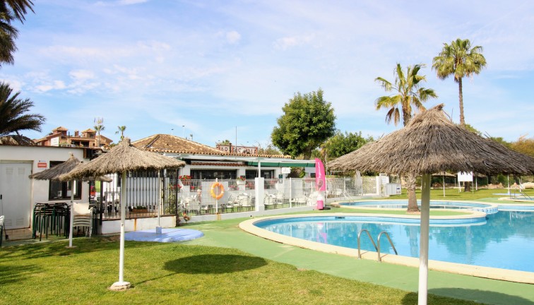 Återförsäljning - Bungalow - Torrevieja - Lago Jardin