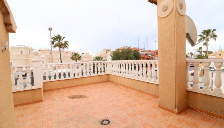 Resale - Chalet - Orihuela Costa - Las Mimosas