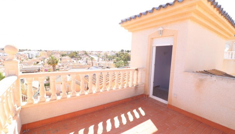 Resale - Chalet - Orihuela Costa - Villamartín