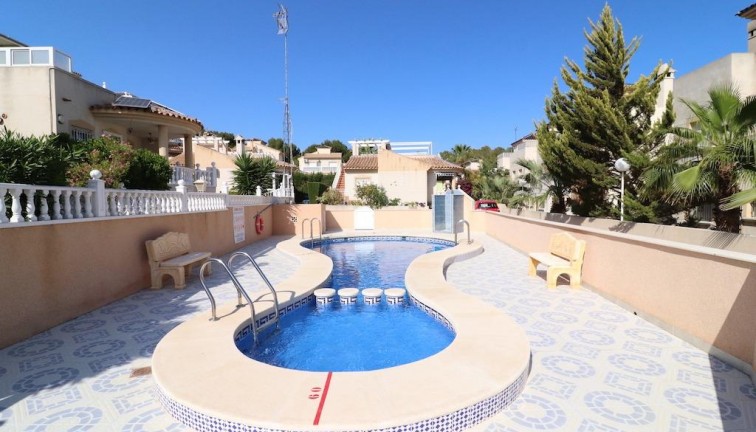 Resale - Chalet - Orihuela Costa - Villamartín