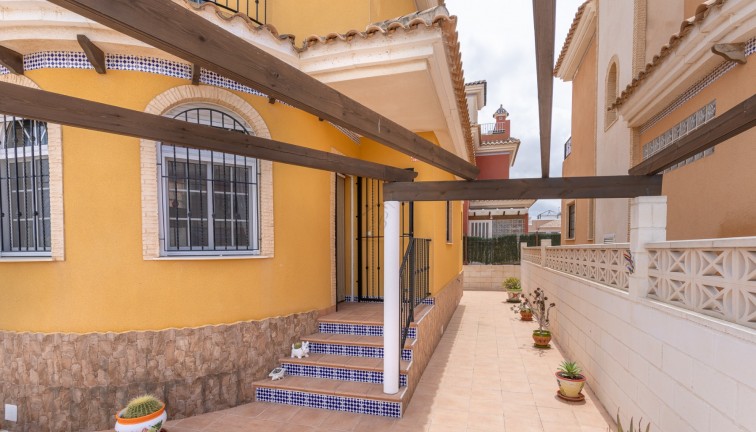 Resale - Chalet - Los Montesinos - LOS MONTESINOS