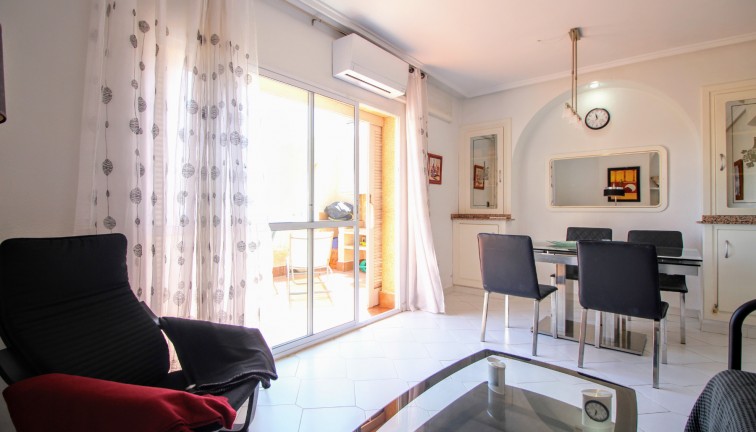 Resale - Apartment - Top Floor Apartment - Torrevieja - Los Frutales