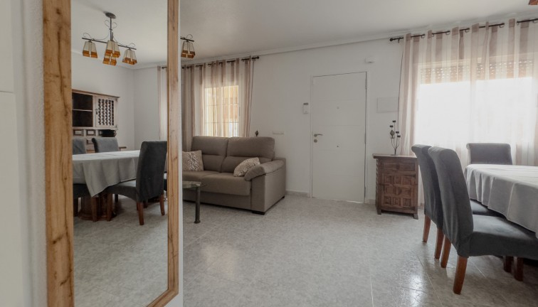 Återförsäljning - Duplex apartment (två våningar) - Torrevieja - Los Frutales