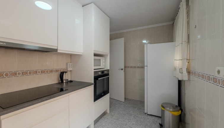 Återförsäljning - Duplex apartment (två våningar) - Torrevieja - Los Frutales