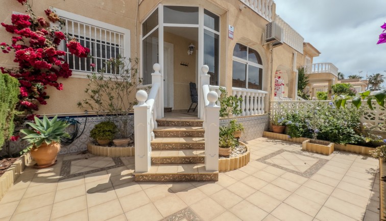 Återförsäljning - Duplex apartment (två våningar) - Torrevieja - Los Frutales