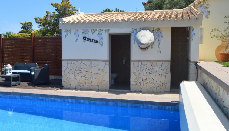 Resale - Chalet - Orihuela Costa - Villamartín