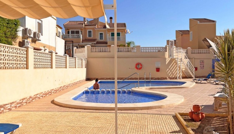 Återförsäljning - Fristående hus - Orihuela Costa - Villamartín