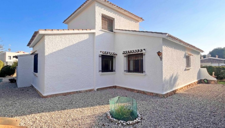 Resale - Chalet - Orihuela Costa - Dehesa de campoamor