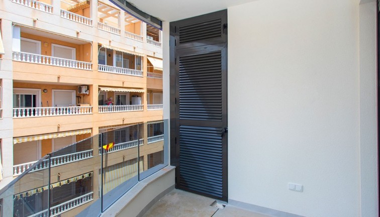 Resale - Apartment - Torrevieja - Playa del Cura