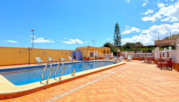 Jälleenmyynti - Erillistalo - Torrevieja - Los Balcones