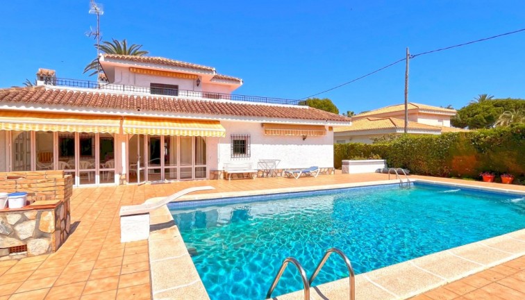 Resale - Chalet - Orihuela Costa - Cabo Roig