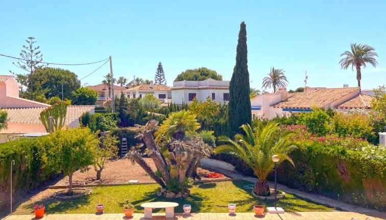 Resale - Chalet - Orihuela Costa - Cabo Roig