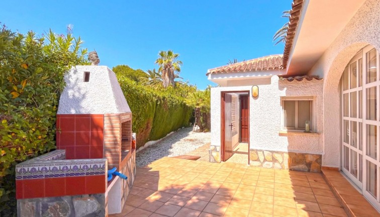 Resale - Chalet - Orihuela Costa - Cabo Roig