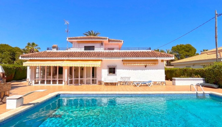 Resale - Chalet - Orihuela Costa - Cabo Roig