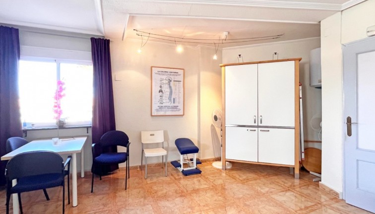 Resale - Apartment - Orihuela Costa - La Zenia