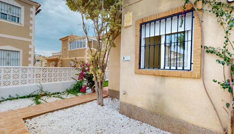 Resale - Semi-Detached - Orihuela Costa - Villamartín