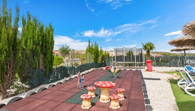 Resale - Chalet - Orihuela Costa - Los Altos