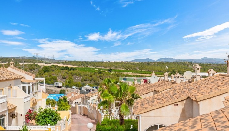 Resale - Chalet - Orihuela Costa - Los Altos