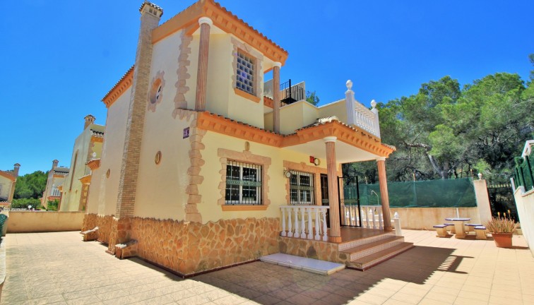 Resale - Chalet - Villamartín - Los Dolses