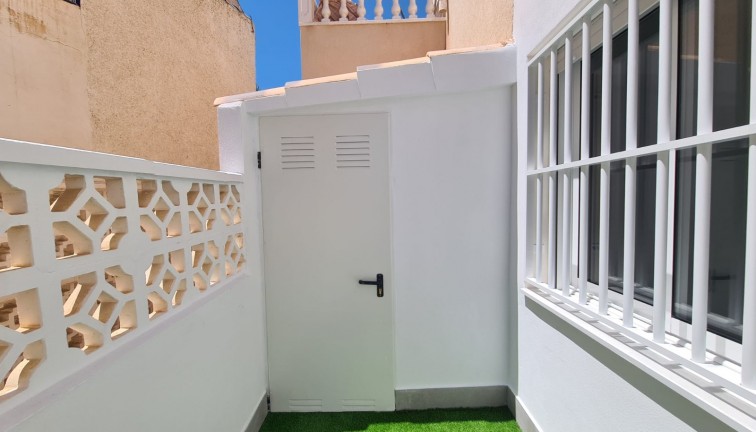 Resale - Semi-Detached - La Mata - LA MATA