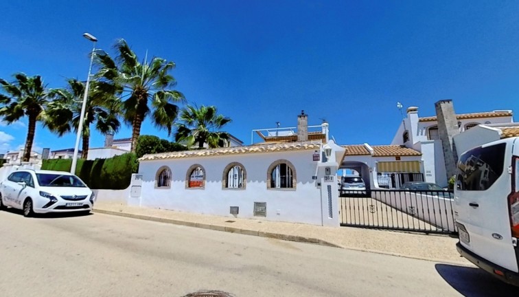 Resale - Chalet - Orihuela Costa - Los Dolses