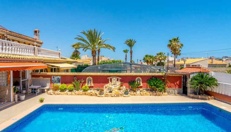 Resale - Chalet - Orihuela Costa - Campoamor