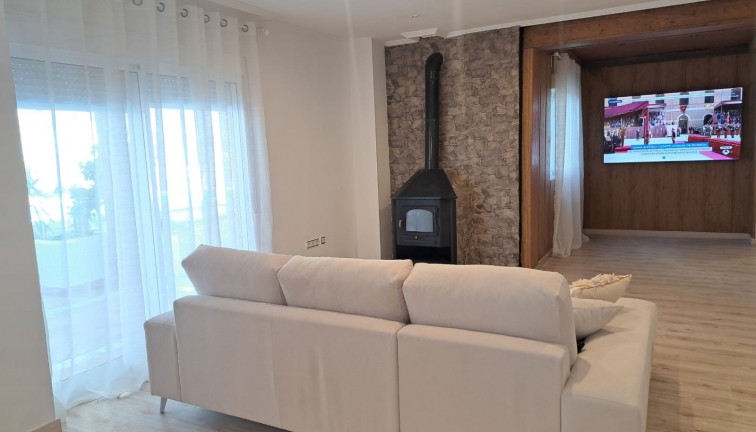 Resale - Chalet - Orihuela