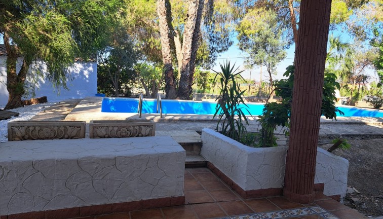 Resale - Chalet - Orihuela