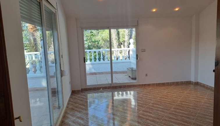 Resale - Chalet - Orihuela