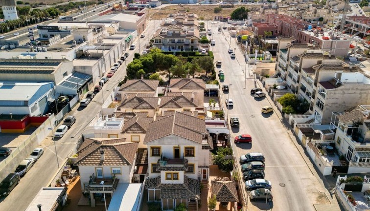 Återförsäljning - Fristående hus - Orihuela Costa - Punta Prima