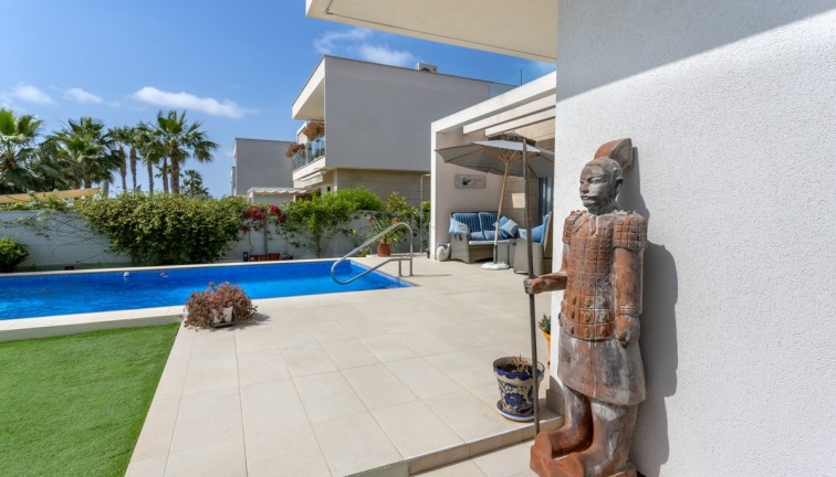 Resale - Chalet - Entre Naranjos Vistabella Golf - San Miguel de Salinas