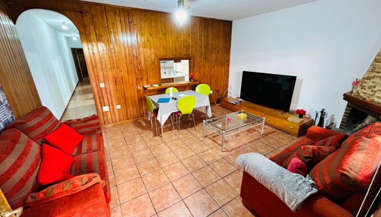 Resale - Chalet - Torrevieja - Playa de los Locos