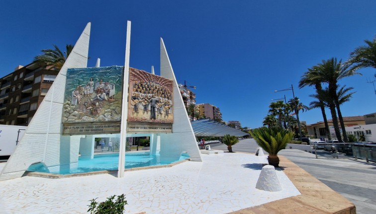 Nybyggen - Lägenhet - Torrevieja - Playa de los Locos