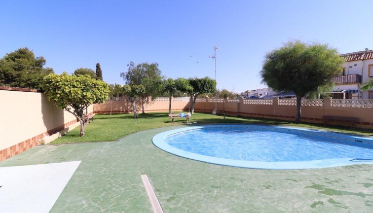 Återförsäljning - Bungalow - Orihuela Costa - Playa Flamenca