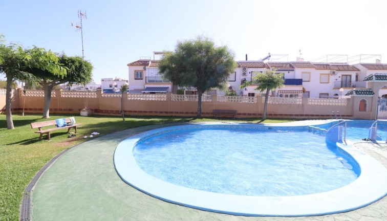 Återförsäljning - Bungalow - Orihuela Costa - Playa Flamenca