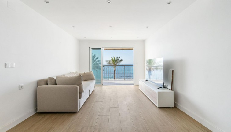 Resale - Apartment - Torrevieja - Playa del cura