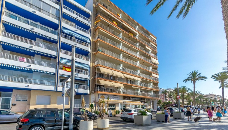 Resale - Apartment - Torrevieja - Playa del cura