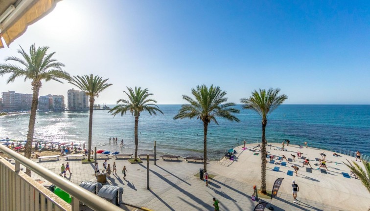 Återförsäljning - Lägenhet - Torrevieja - Playa del cura