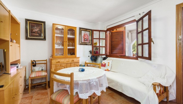 Resale - Bungalow - Pilar de la Horadada - Mil Palmeras