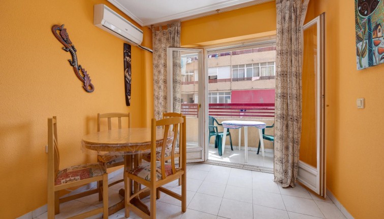 Resale - Apartment - Torrevieja - El molino