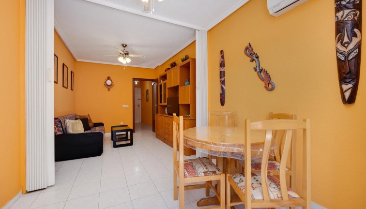 Resale - Apartment - Torrevieja - El molino