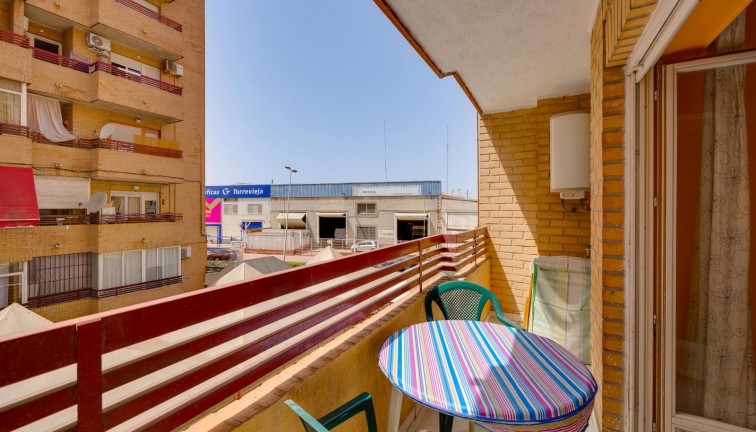 Resale - Apartment - Torrevieja - El molino