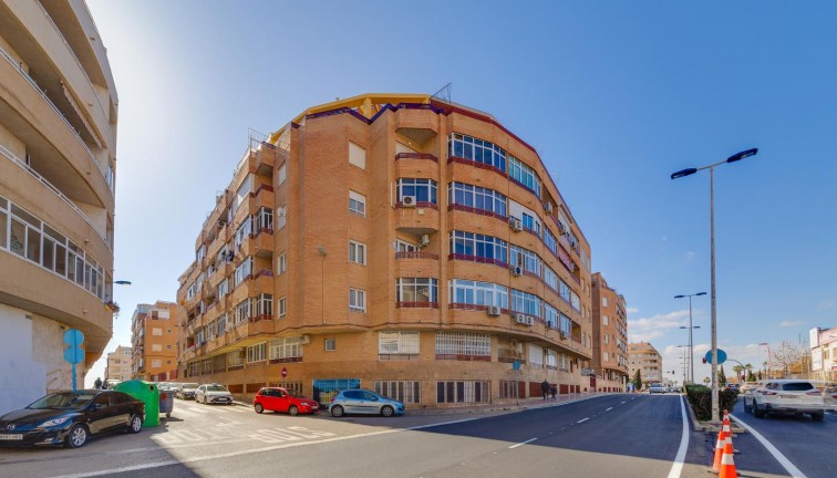 Resale - Apartment - Torrevieja - El molino