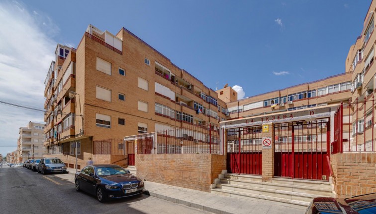 Resale - Apartment - Torrevieja - El molino