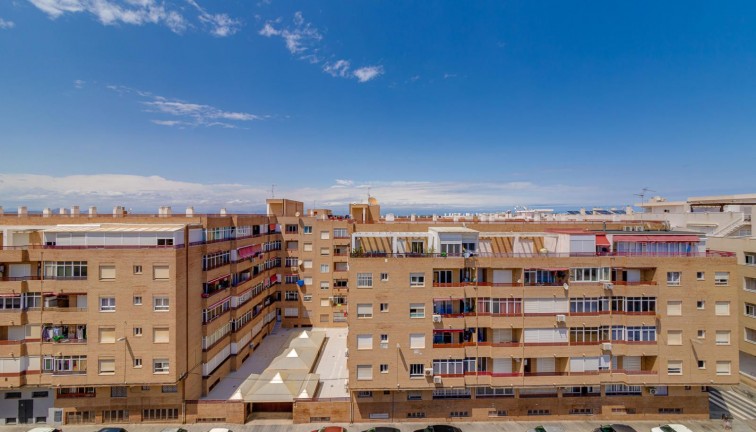 Resale - Apartment - Torrevieja - El molino