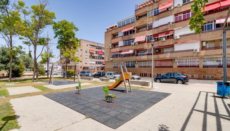 Resale - Apartment - Torrevieja - El molino